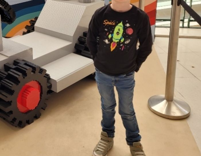 t-shirt Mlongue kiabi petit 8ans (3e)