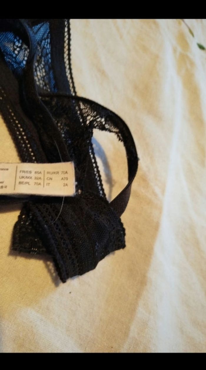 Soutien-gorge - photo numéro 2