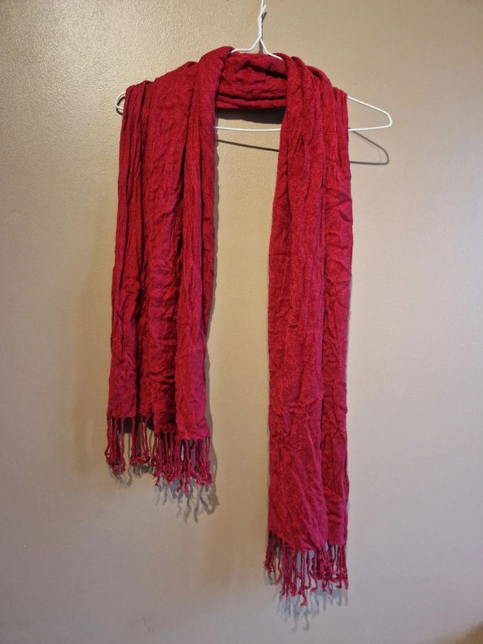 Foulard rouge