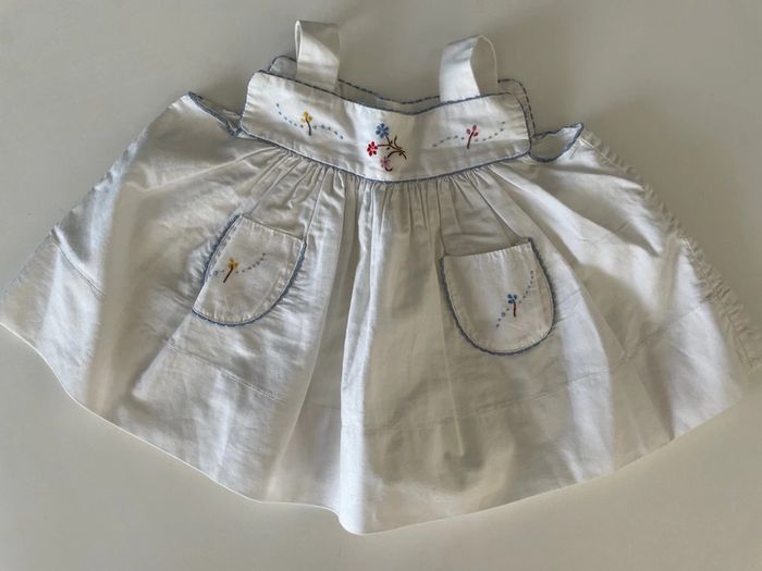 Petite robe bébé brodée - photo numéro 3