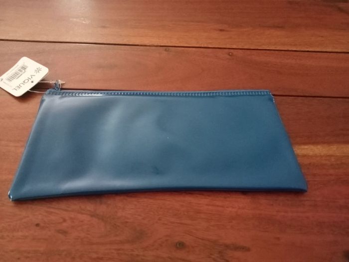 Trousse neuve unie bleue viquel