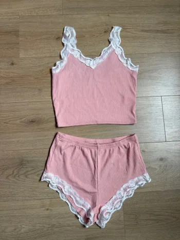 Ensemble pyjama rose dentelle M/38