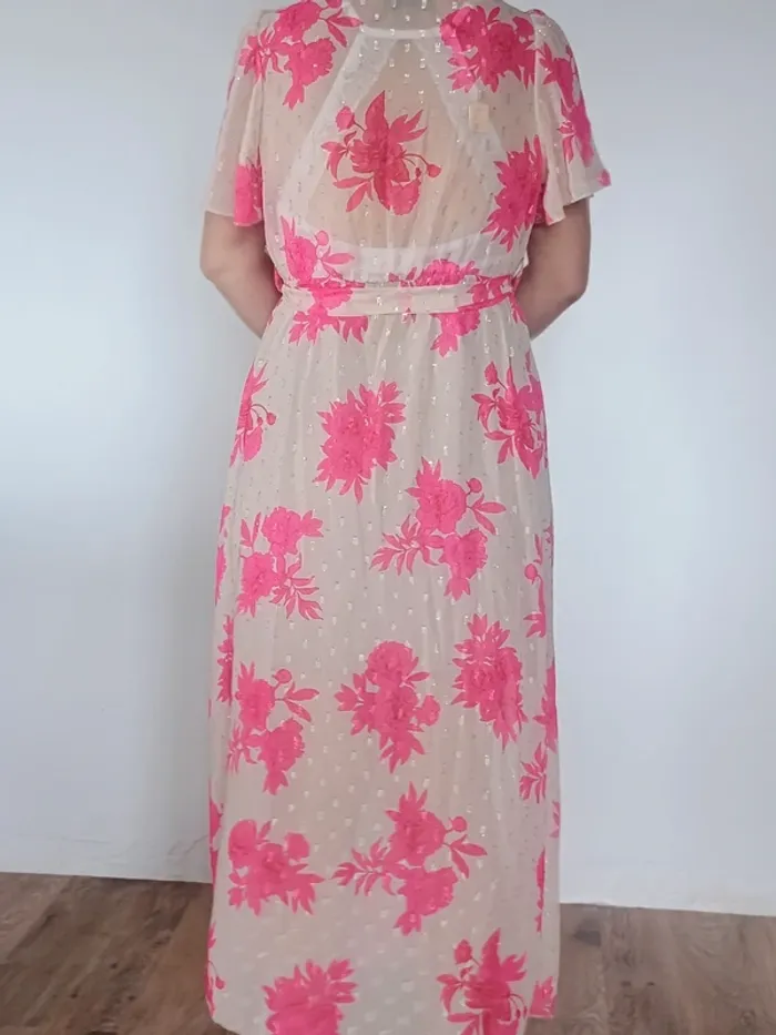 Robe longue fleurie - Taille unique (convient du 36 au 42) - photo numéro 3