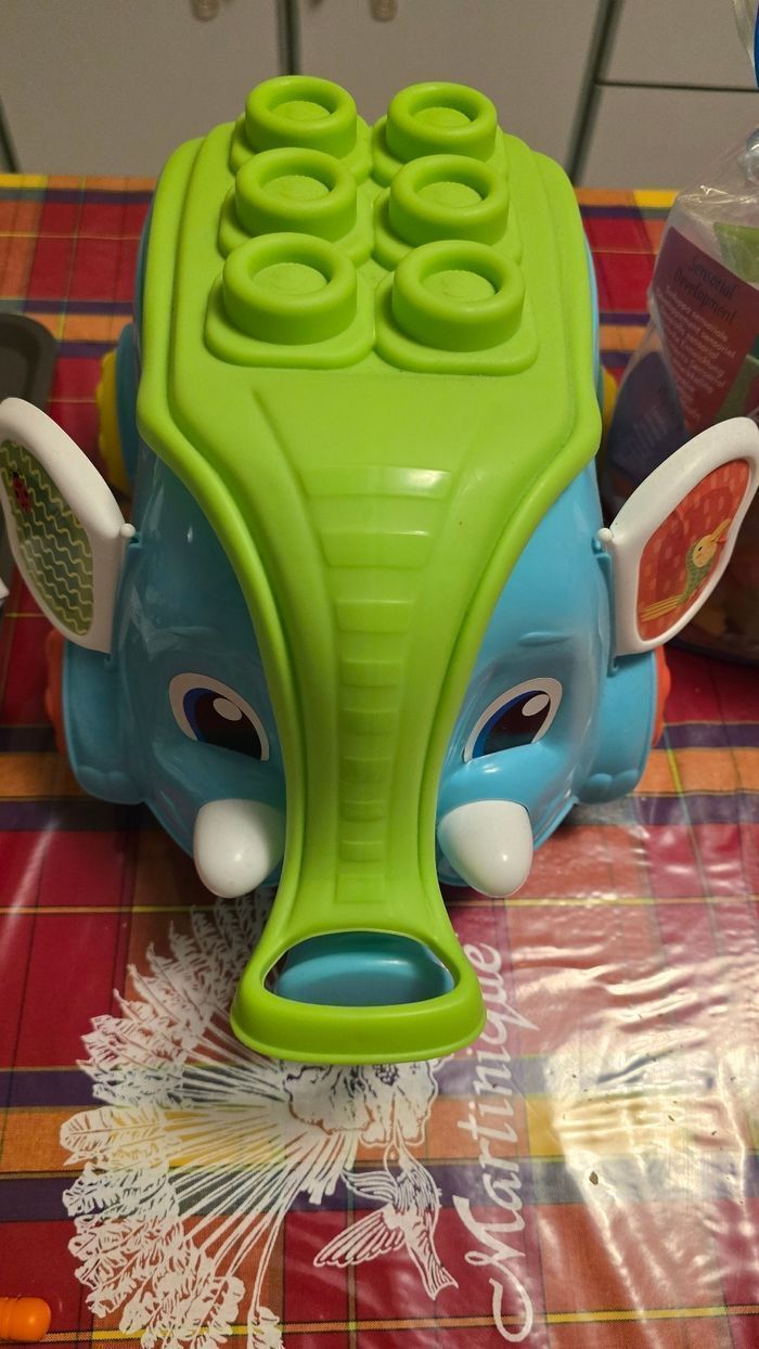 🤩😍👌👌 superbe jeu d eveil  éléphant a tirer avec cubes et animaux 😍🤩👌👌 - photo numéro 10