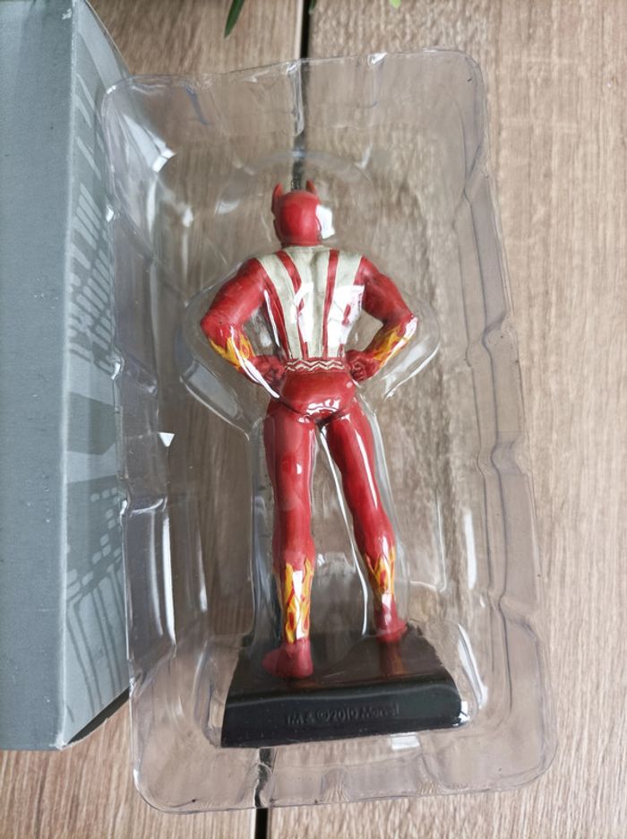 Figurine Marvel Sunfire Eaglemoss Super Héros - photo numéro 3