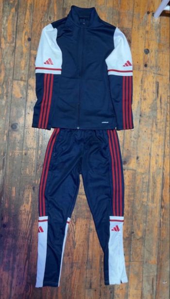 Ensemble adidas