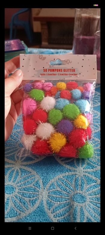 Pompons