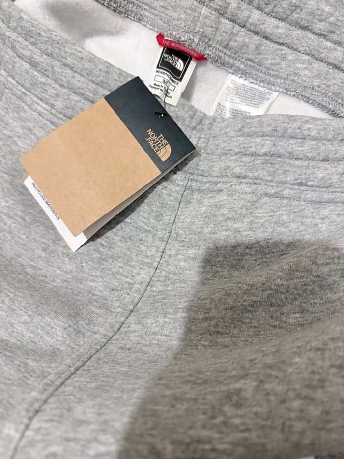 Jogging the north face - photo numéro 3