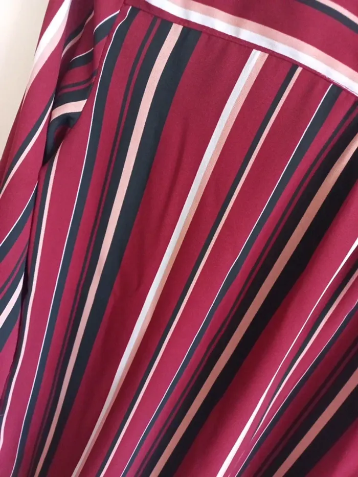 Blouse rayée bordeau, noire et blanche – Chic & décontractée - photo numéro 4