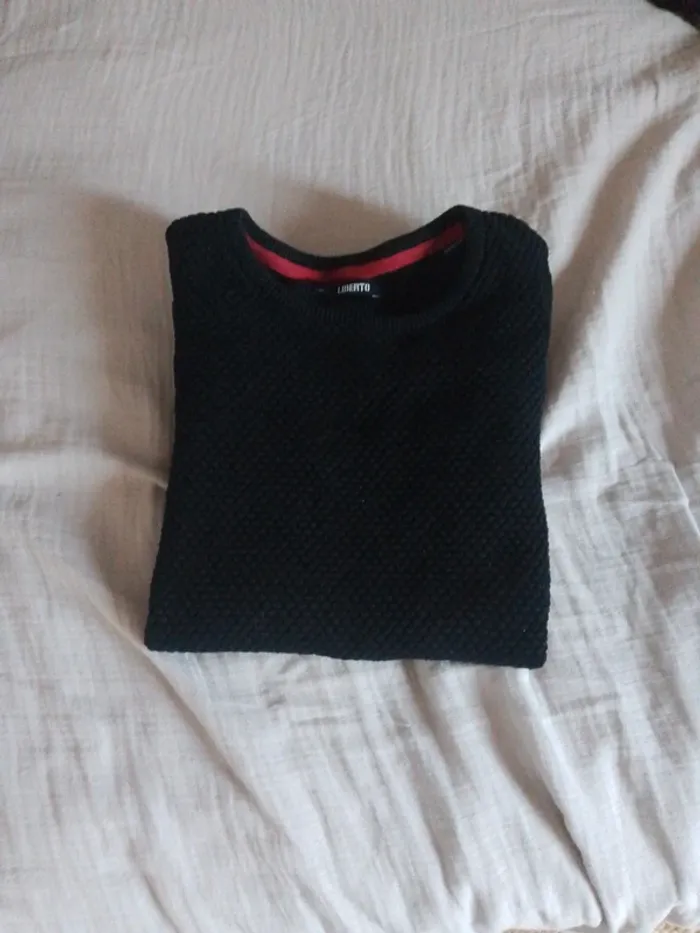 Pull ras de cou