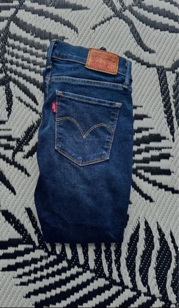 Jean Levi’s 710