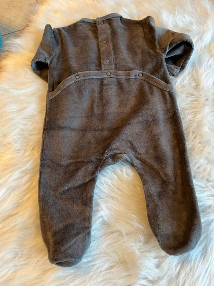 Neuf (non porté)🏷 😍🤩pyjama mixte 3 mois ⚘️⚘️⚘️ - photo numéro 2