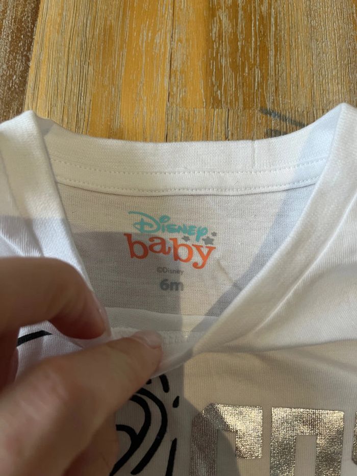 T shirt baby Disney - photo numéro 2