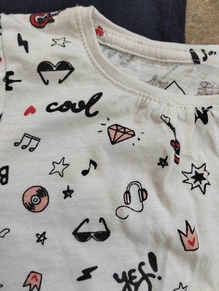 Lot 3 t-shirts manches courtes fille 24 mois - photo numéro 3