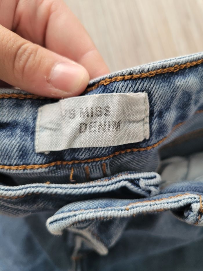 Jean bleu - photo numéro 3