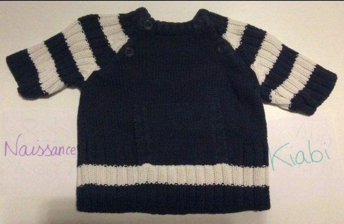 Pull Kiabi bleu marine et blanc
