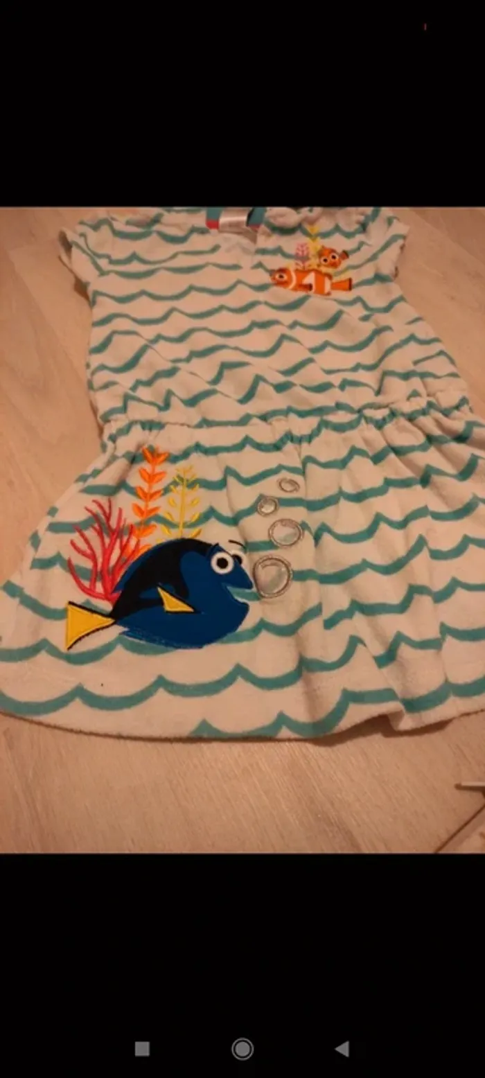 Robe de bain peignoir éponge Disney store nemo en très bon état taille 2 ans - photo numéro 2