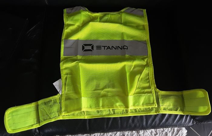 Gilet réfléchissant de running neuf - photo numéro 5