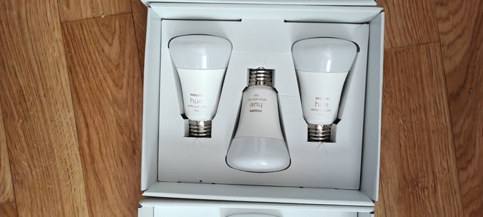 3 ampoules Philips hue color et white 75w 1100 Lumens neuves - photo numéro 2