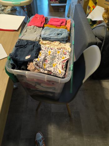 Énorme lot vêtements filles 6 a 36 mois