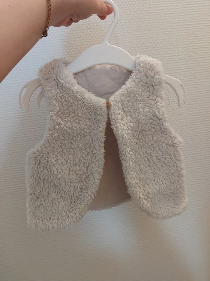 Tape à l'œil gilets fausse fourrure fille 9mois - photo numéro 3