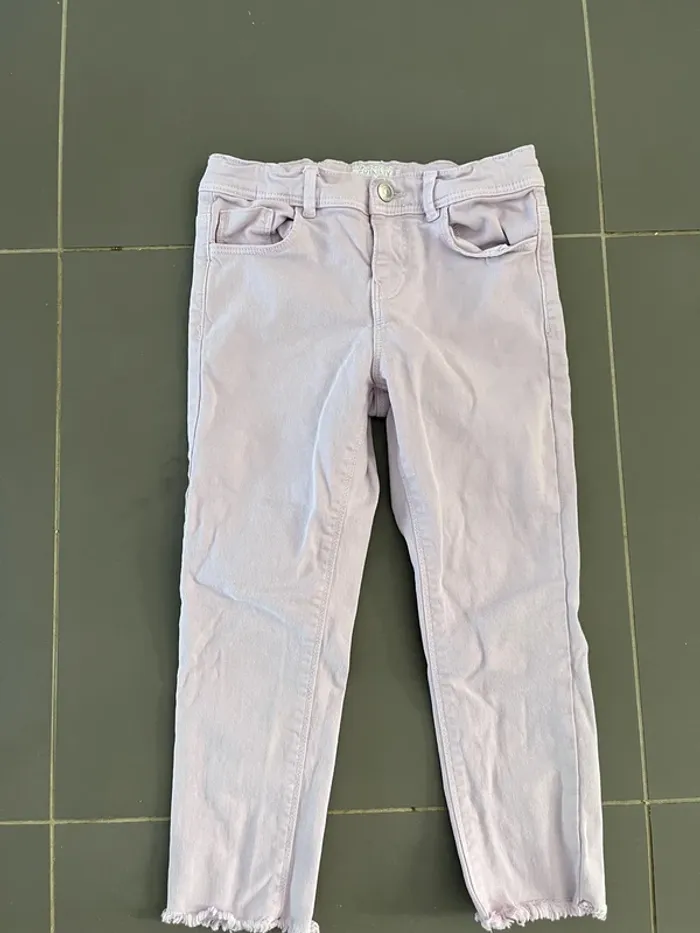 Pantacourt skinny 8 ans en très bon état kiabi