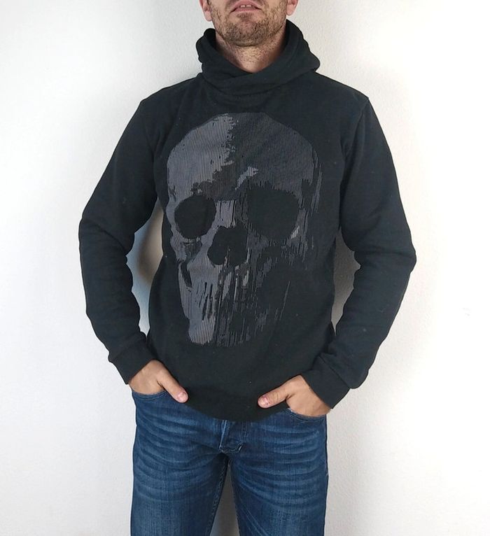 Sweat-shirt à capuche taille S