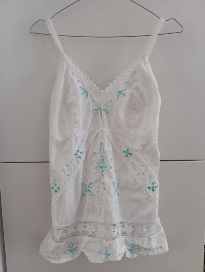 Top débardeur blanc en coton brodé, perles - photo numéro 4