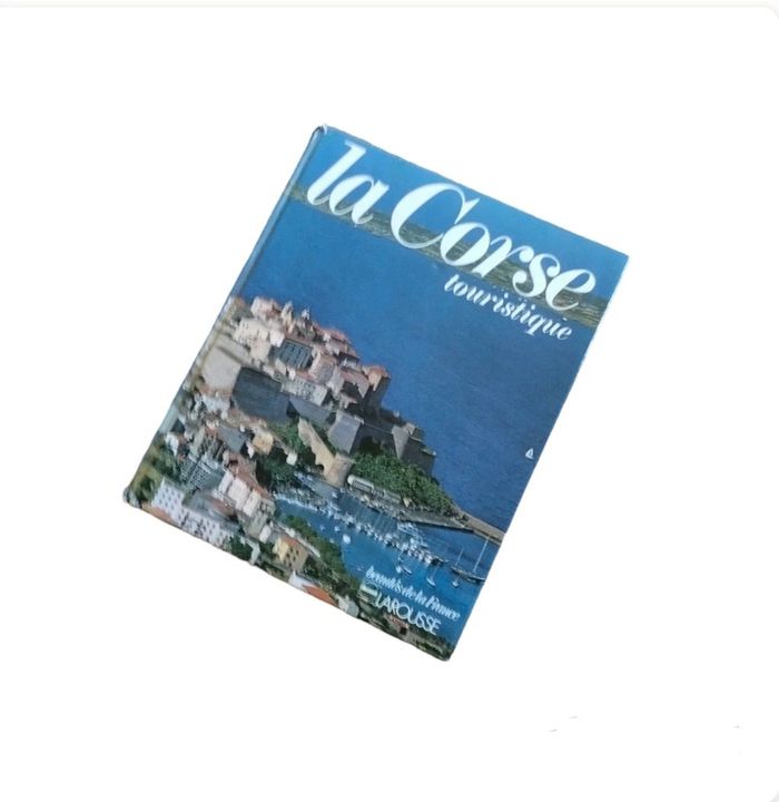 📚 Livre La corse touristique #emyfleury_livres - photo numéro 2