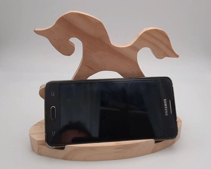 Support en bois pour téléphone - photo numéro 3