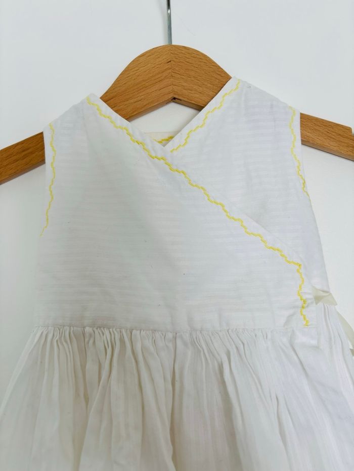 Robe baptême ou cérémonie bébé 1-3mois estimé - photo numéro 7