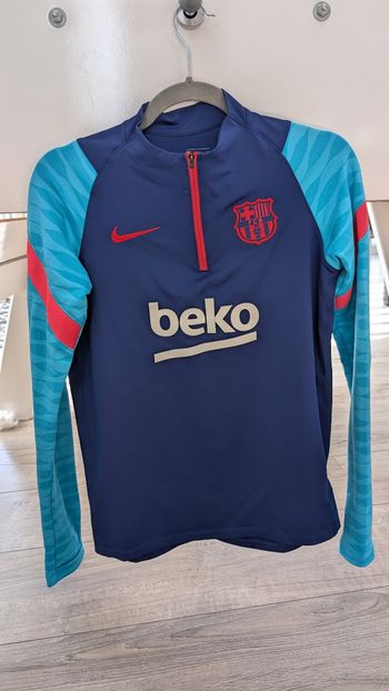 Sweat de foot du fcb Barcelone neuf jamais porté