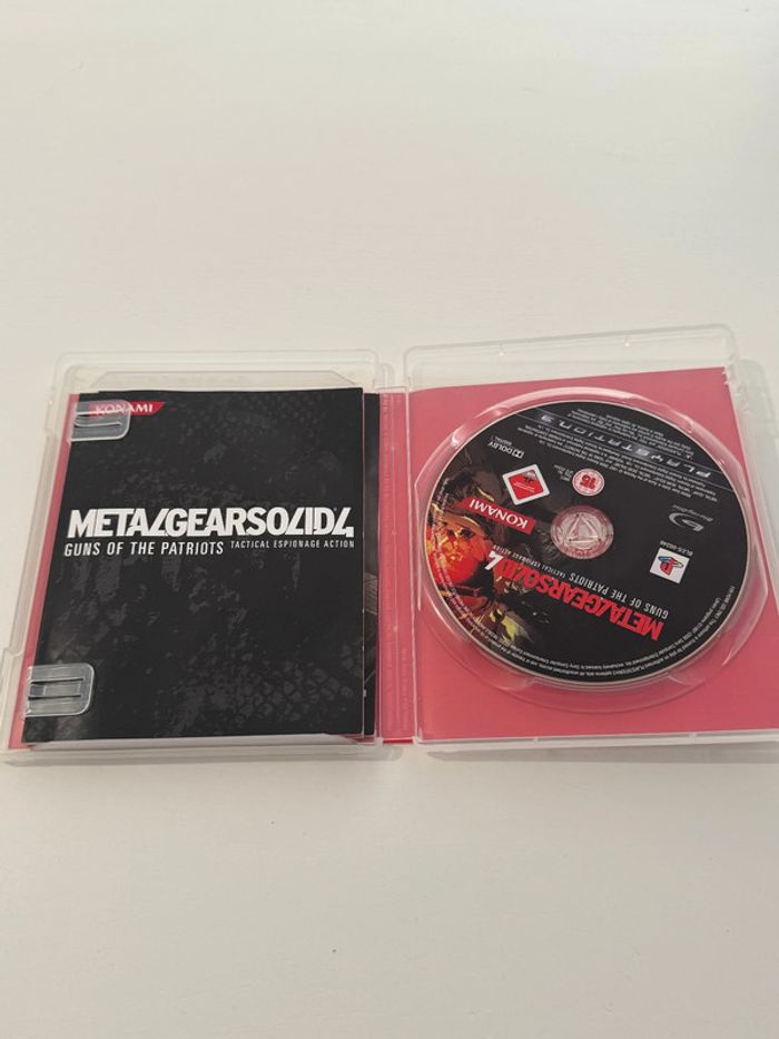 Metal Gear Solid 4: Guns of the Patriots - BE - PS3 - photo numéro 3