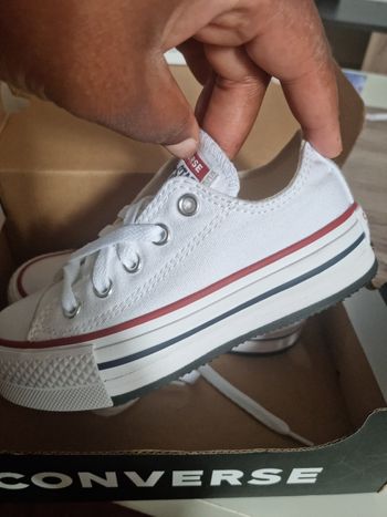 Converse toute neuf