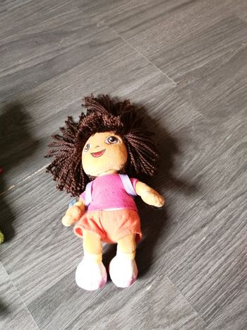 Peluche dora