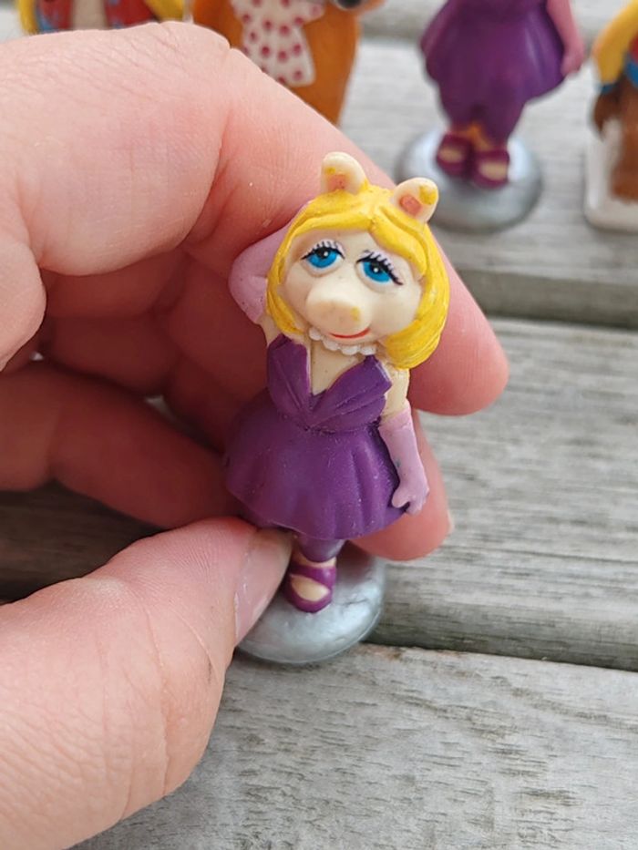 Figurine miss Peggy - the muppets show - photo numéro 5