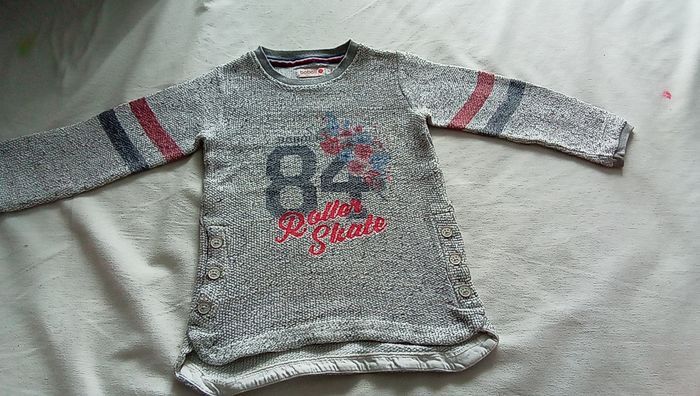 Pull Boboli taille 4 ans