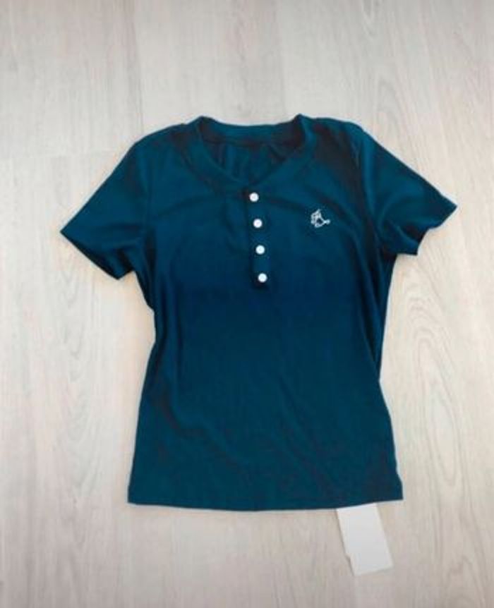 Polo moulant femme Tee shirt dazy taille M