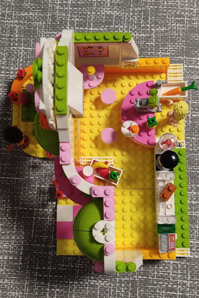 LEGO Friends 
Le bar à smoothie - photo numéro 6