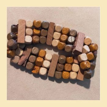 Bracelet en bois multicolore – perles carrées naturelles