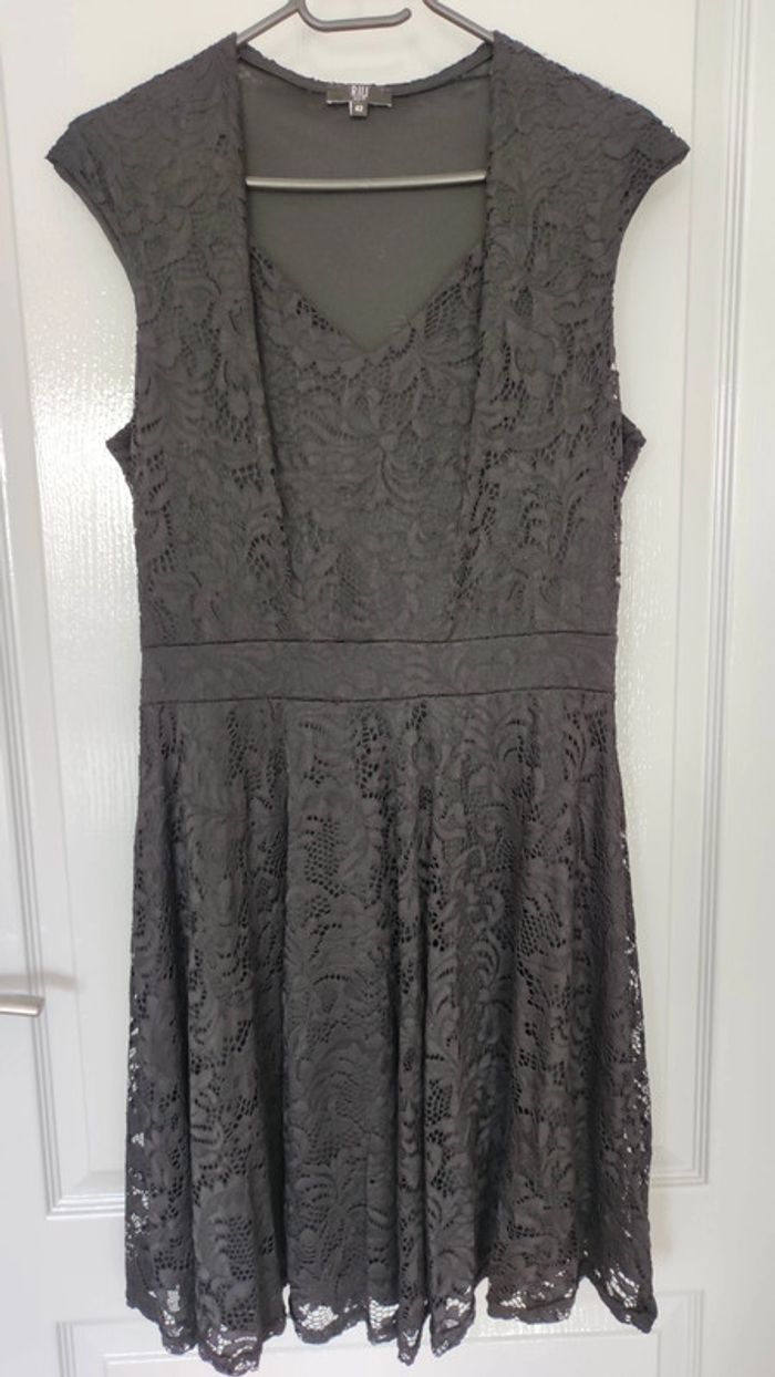 robe taille 42 noire Jacqueline Riu