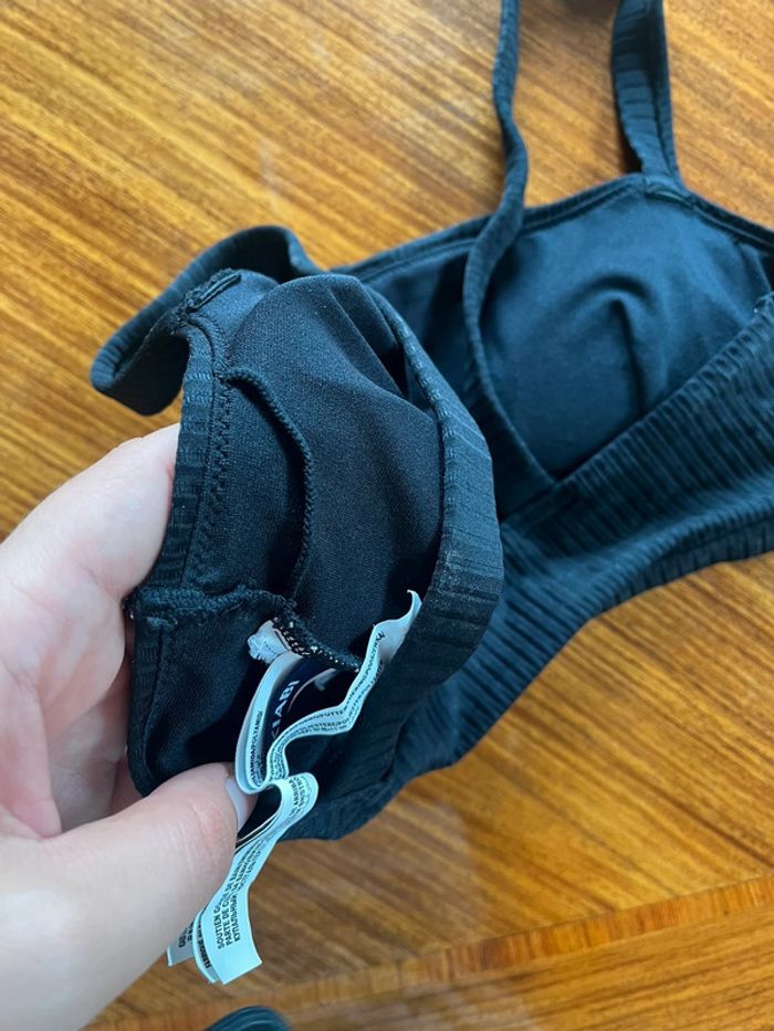 Haut de maillot de bain noir - photo numéro 4