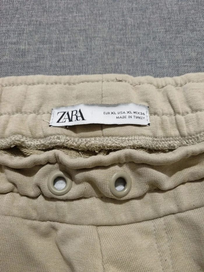 C31 jogging crème Zara XL - photo numéro 3