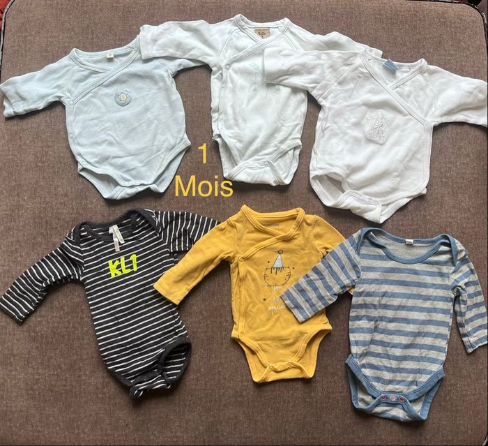 Lot de bodies 1 mois