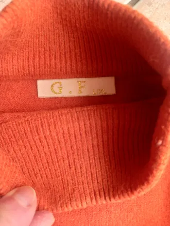 Pull G.F. t.40-42 orange