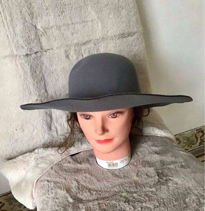 Chapeau gris taille unique (0224)