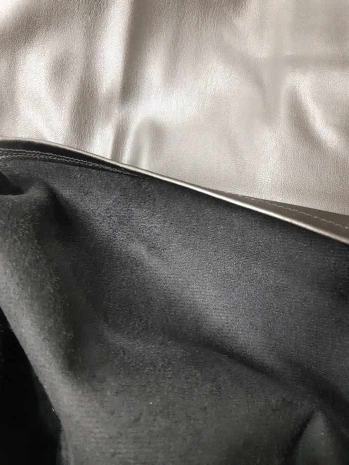 Robe noire en similicuir neuve T36 - photo numéro 8
