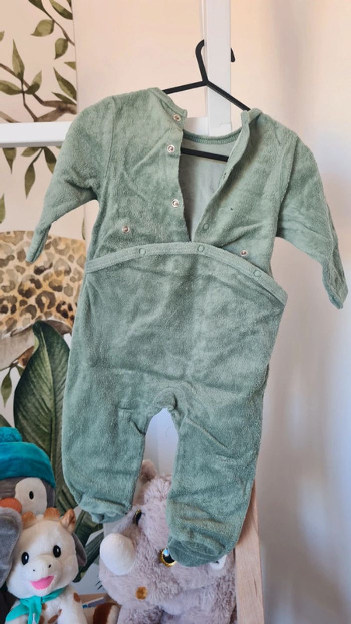 Pyjama 6 mois - photo numéro 2