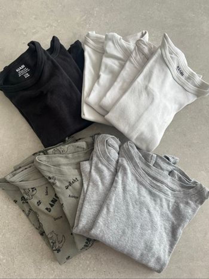 Lot de 12 maillots de corps 2/3A
