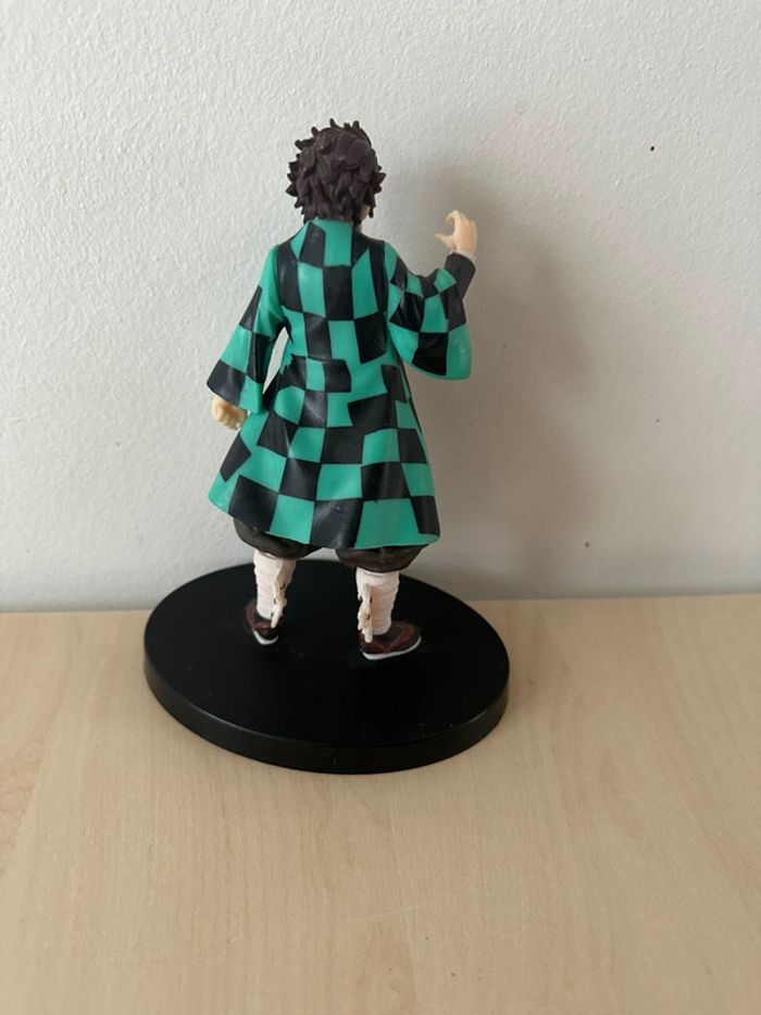 Figurine Tanjiro kamado - photo numéro 3